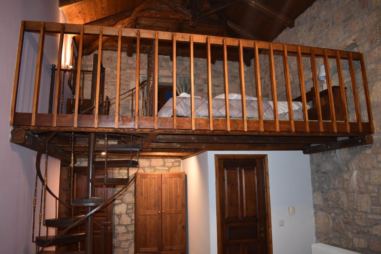 Saint George Hotel Калаврита Екстериор снимка