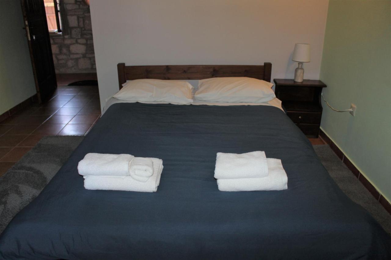Saint George Hotel Калаврита Екстериор снимка