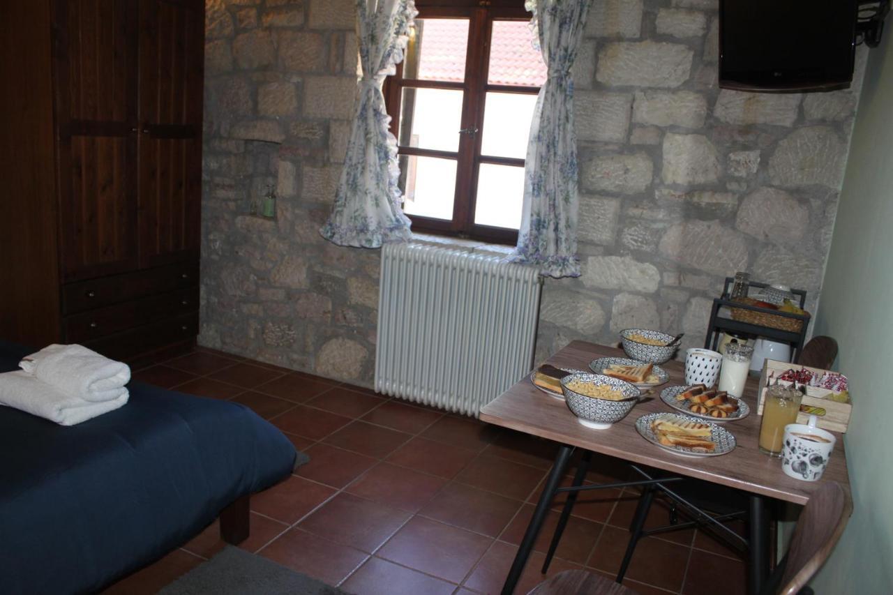 Saint George Hotel Калаврита Екстериор снимка
