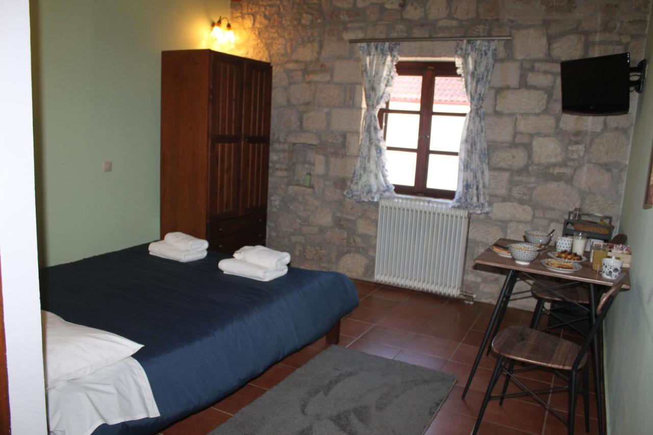 Saint George Hotel Калаврита Екстериор снимка