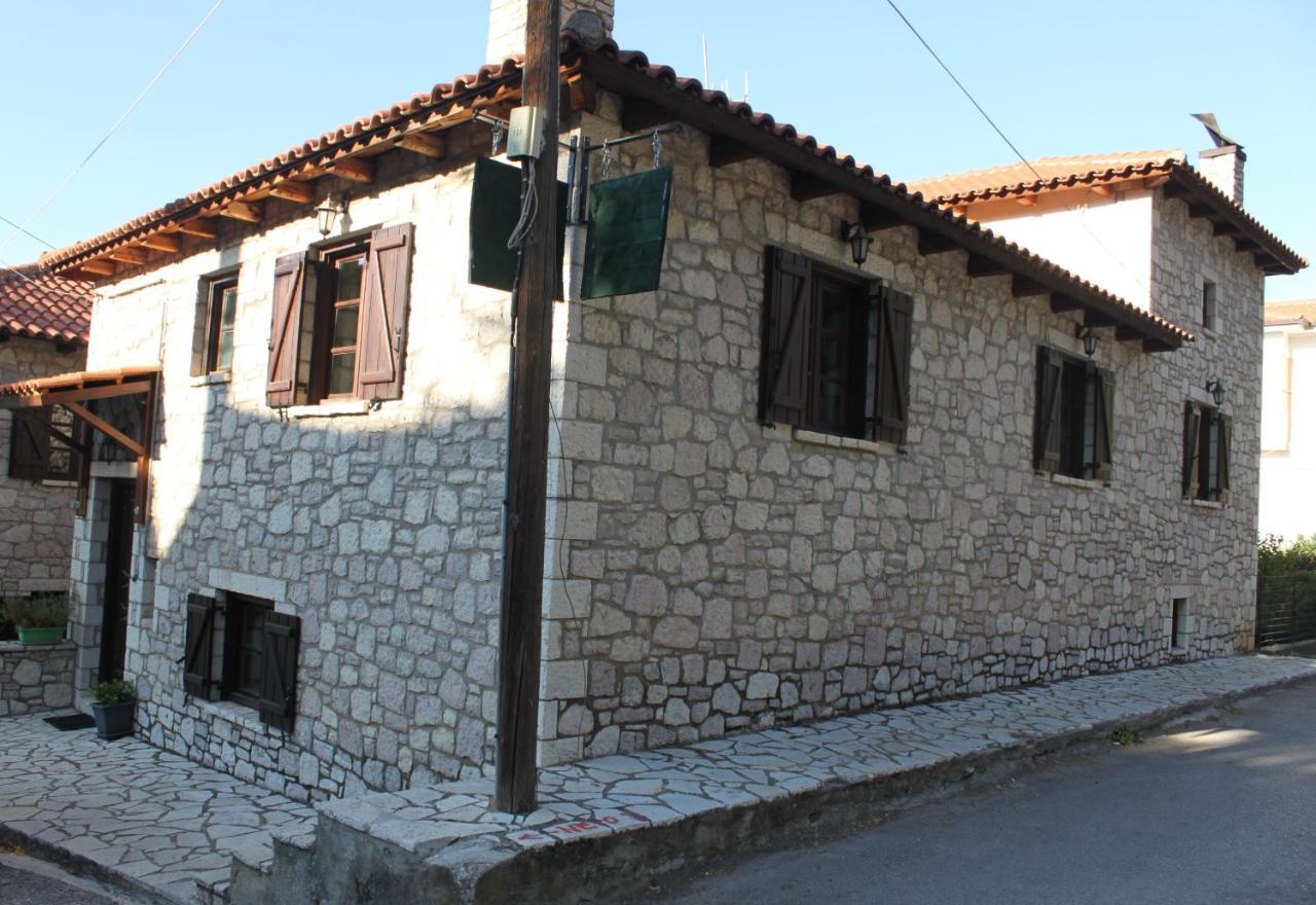Saint George Hotel Калаврита Екстериор снимка